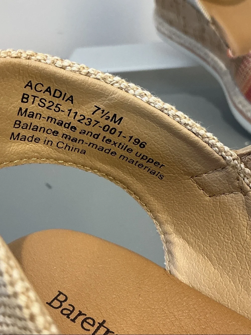BareTraps Acadia Coral and Tan Wedge Espadrilles, size 7.5